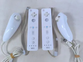 Mandos Wii Nintendo (2 unidades).