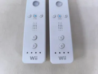 2 Mandos Wii Nintendo.