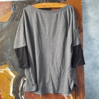 Camiseta Stradivarius Gris Manga Larga noventas