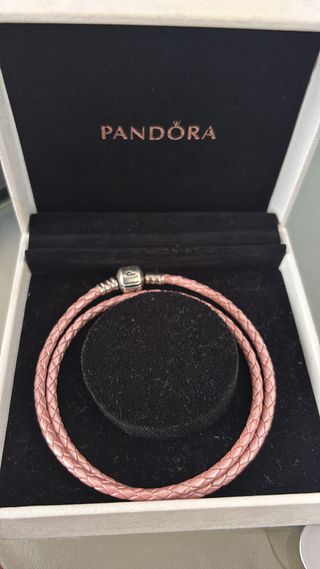 Pulsera Pandora Cuero Rosa Doble. Excelente estado