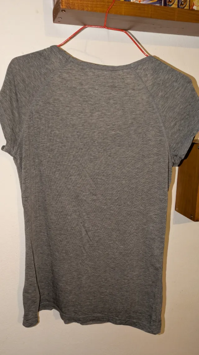 Camiseta gris Domyos