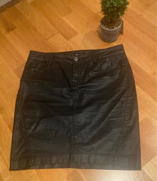 Falda efecto cuero Massimo Dutti Negra