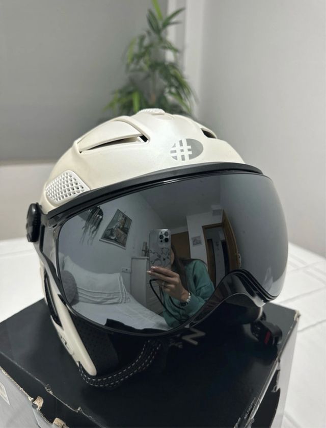 Casco de nieve Diezz con visera