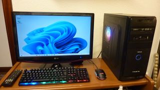 I7, Gforce GTX 560, SSD, W11 Pro