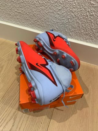 Botas Fútbol Nike Phantom Niño Talla 33