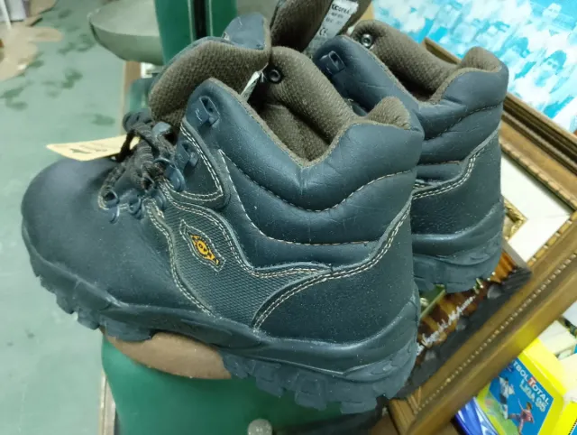 Botas de seguridad negras talla 42 COFRA