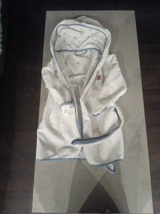 Albornoz niño blanco con capucha cottton juice