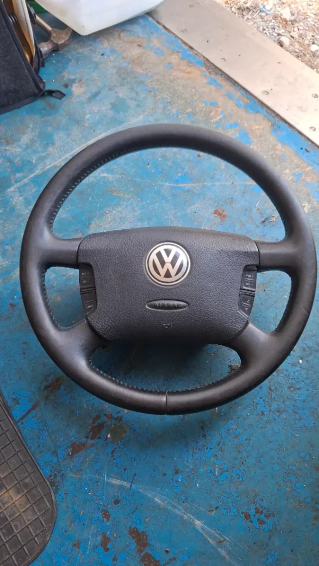 Volante Volkswagen Passat