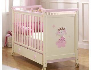 Cuna bebé con cajón y diseño princesa