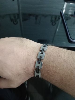 Pulsera de acero plateada
