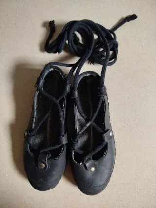 Albarcas talla 30 negras