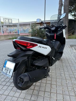 Yamaha Xmax 400 15 mil km