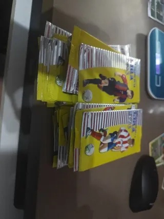 32 Sobres Cromos Mundicromo 2003