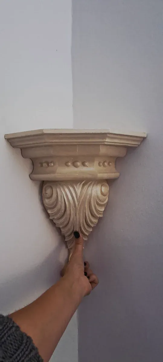 Figura decorativa beige