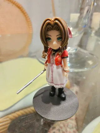 Figura Aeris Final Fantasy 7 Nendoroid