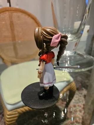 Figura Aeris Final Fantasy 7 Nendoroid