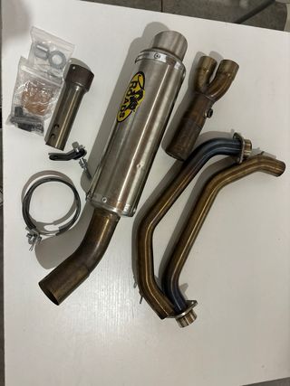 Escape yamaha mt07 R7 Roadsitalia CP2