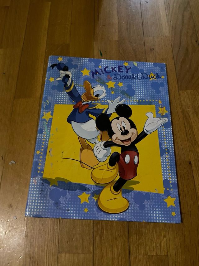 Pizarra y letras de madera para niños