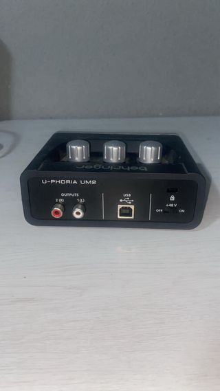 Behringer U-PHORIA UM2 Tarjeta de Sonido