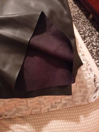 Pantalones de cuero negro