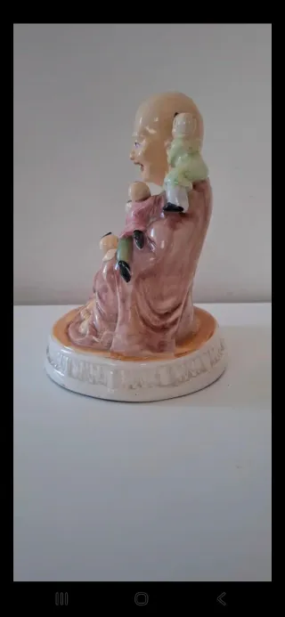 Buda Decorativo Cerâmica com Crianças