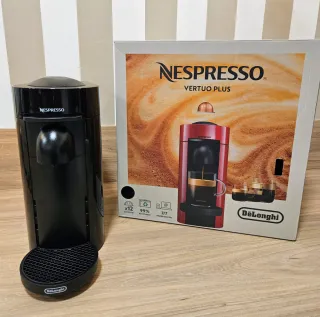 Cafetera Nespresso Vertuo Plus Negra
