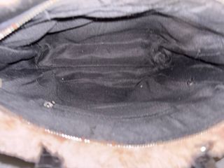 Bolso suave pelo beige y negro