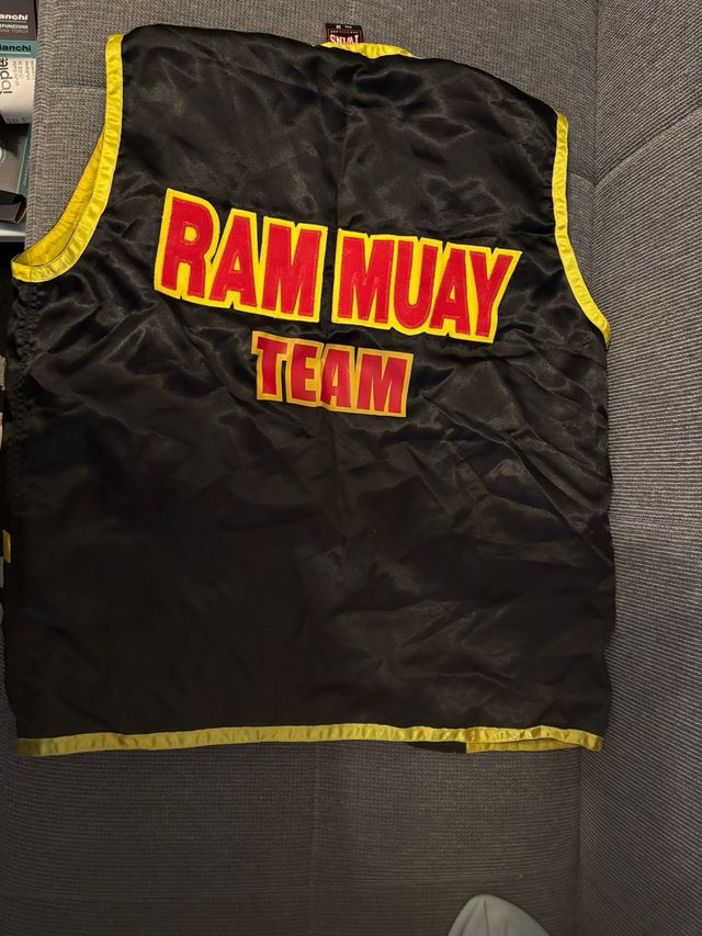 Giacca d'angolo Twins Muay Thai M