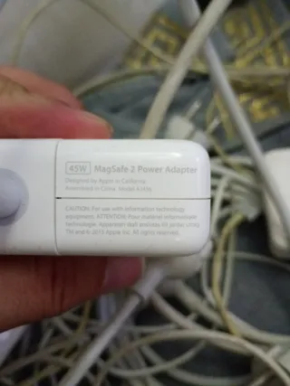Cargador Apple MagSafe 2 45W MacBook Air