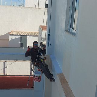 Trabajos verticales fachadas patios de luces