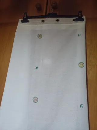 Cortinas bordadas 70x150.