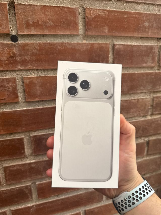 iPhone 17 Pro Max 256GB Plata