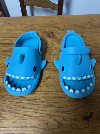 Sandalias Tiburón Niña Talla 34-35