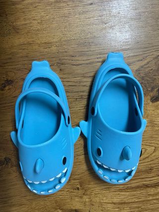 Sandalias Tiburón Niña Talla 34-35