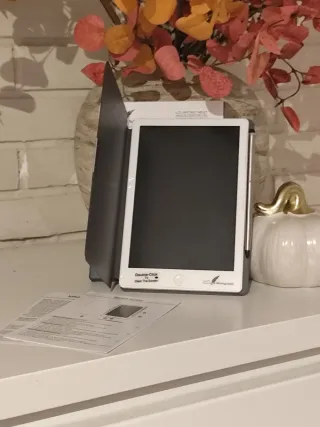 Tablet de escritura y dibujo + funda y bolígrafo