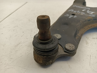 BRAZO SUSPENSION INFERIOR DELANTERO IZQUIERDO OPE