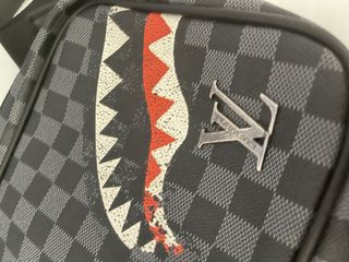 Borsello Louis Vuitton Damier Shark