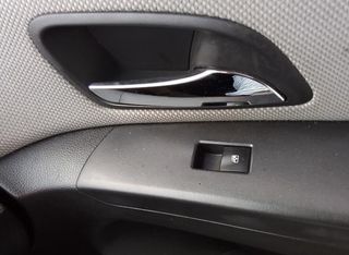 Mando elevalunas delantero chevrolet cruze 5173411