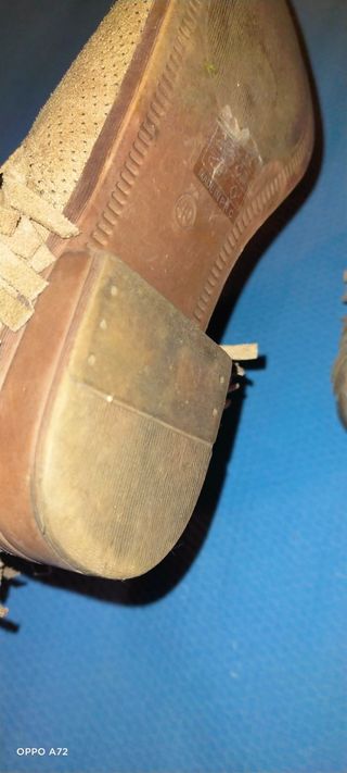 Stivaletti beige con frange n 40