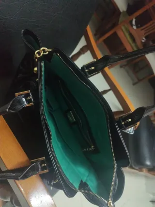 Bolso negro charol