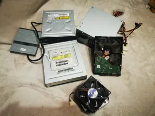 Componentes PC: Fuente, HDD, Ventilador, Lectoras