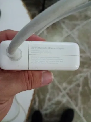 Cargador Apple MagSafe 2 85W MacBook Pro