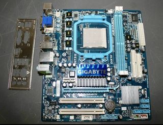 Placa base AM3+ AMD Athlon II x2 250 GA-MA78LM-S2H