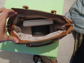 Bolso Michael Kors Marrón y Dorado