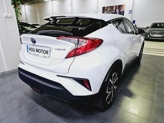 Toyota C-HR 1.8 125H Advance 90 kW (122 CV)