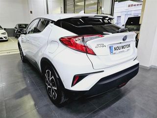Toyota C-HR 1.8 125H Advance 90 kW (122 CV)