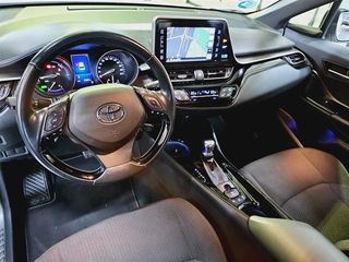 Toyota C-HR 1.8 125H Advance 90 kW (122 CV)