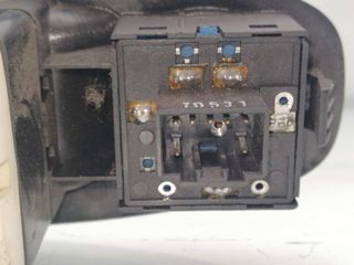 MANDO ELEVALUNAS DELANTERO IZQUIERDO HYUNDAI ACCENT (LC)