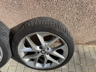 Llantas SEAT LEON FR con Neumáticos