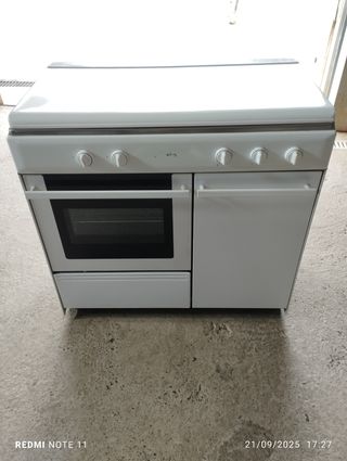 Cocina con 4 fogones 